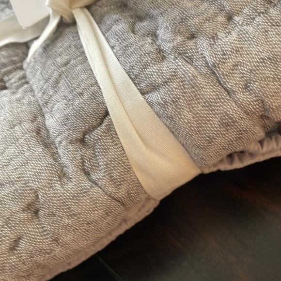 Pottery Barn Standard Cloud Linen Gray Pillow Sham, NWOT - Picture 8 of 8